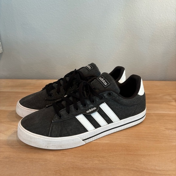 Adidas Men's 12 Daily 3.0 Skate Shoe Sneakers Core Black White Cloud Casual - Picture 1 of 8